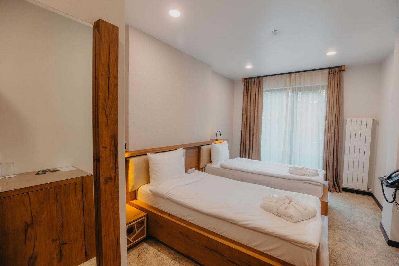 Capo Verde Hotel Μπατούμι Εξωτερικό φωτογραφία