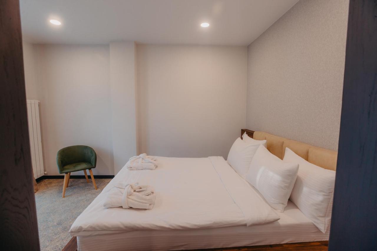 Capo Verde Hotel Μπατούμι Εξωτερικό φωτογραφία