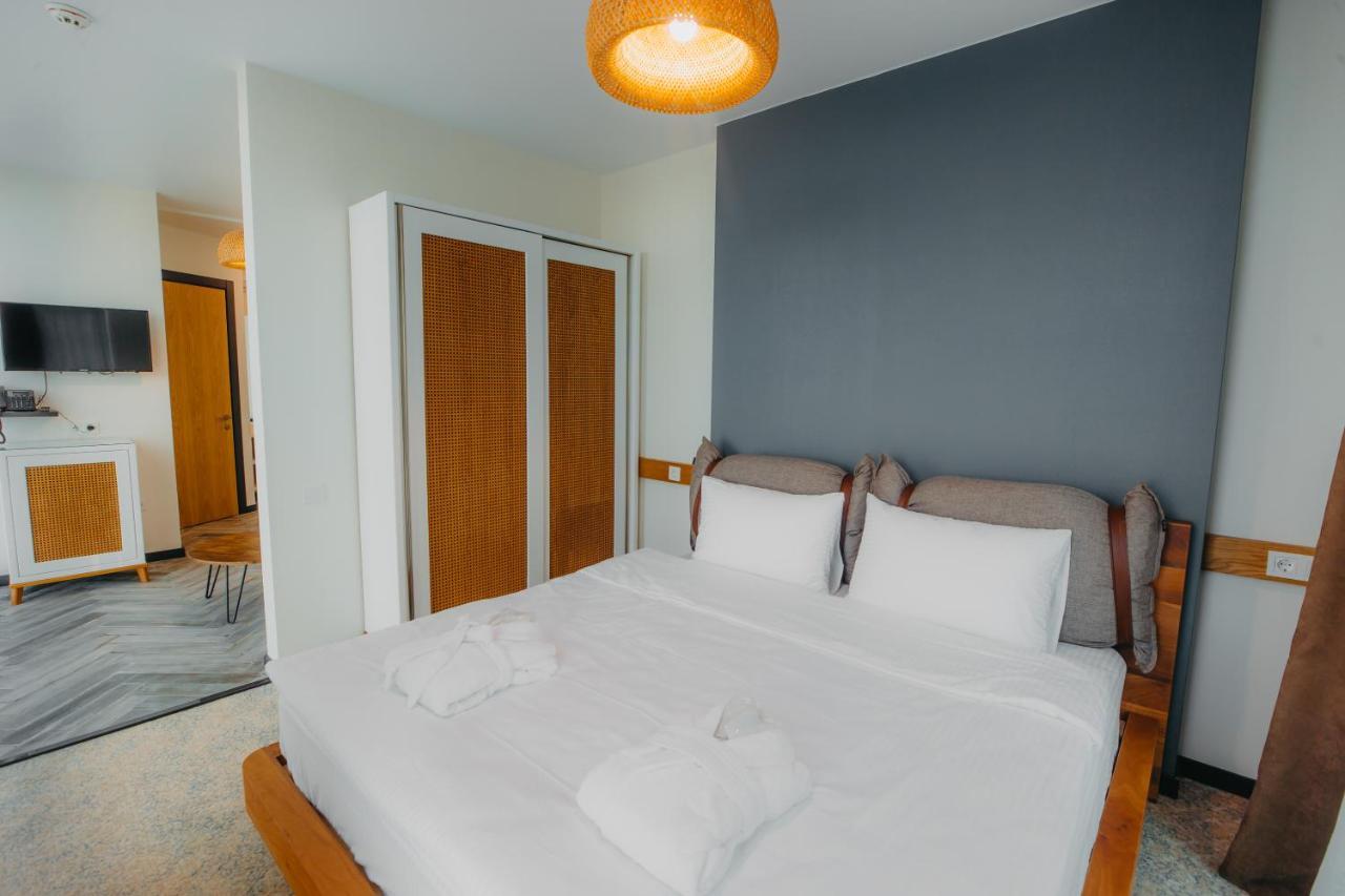 Capo Verde Hotel Μπατούμι Εξωτερικό φωτογραφία