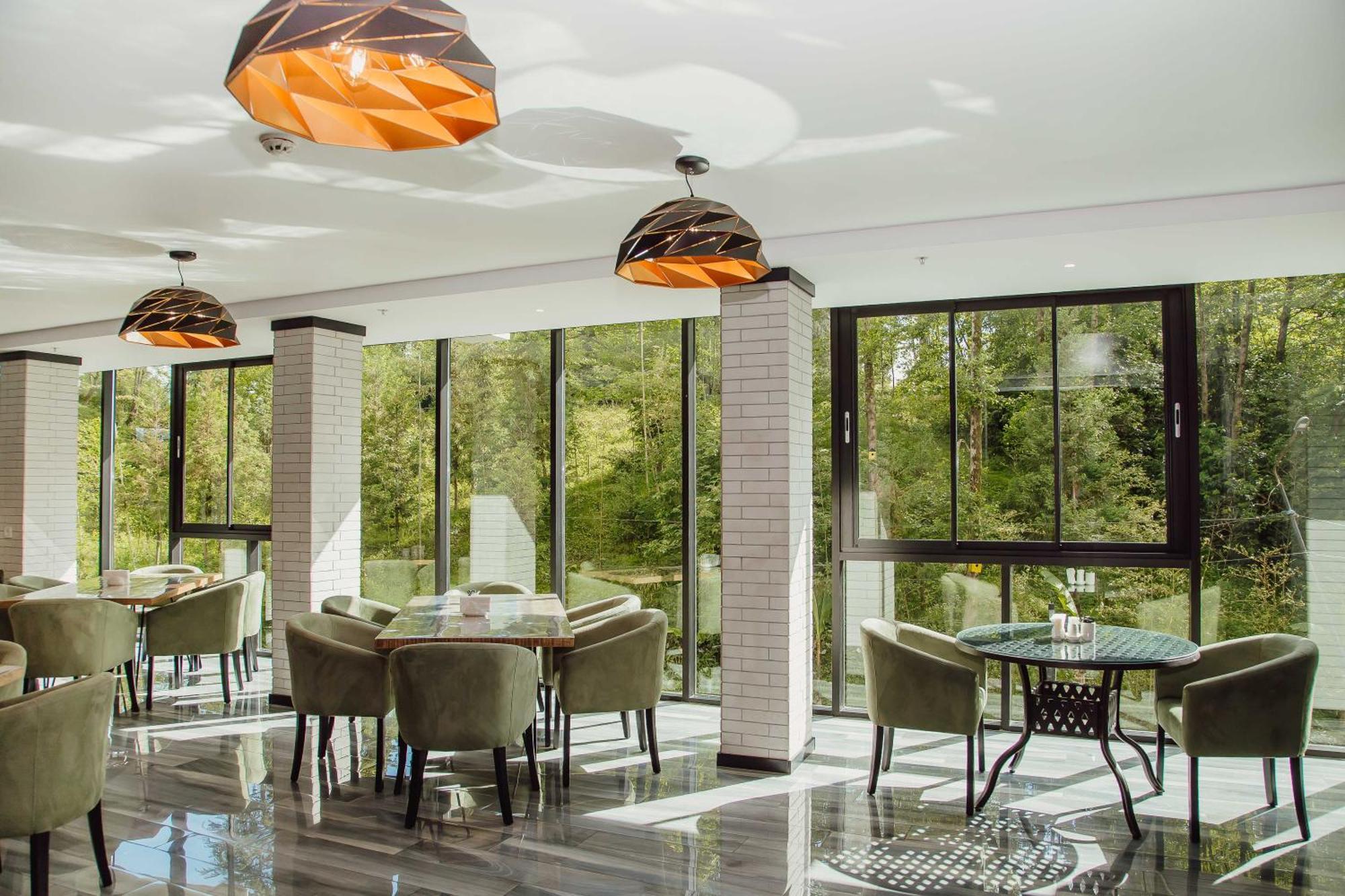 Capo Verde Hotel Μπατούμι Εξωτερικό φωτογραφία